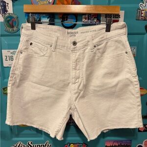 Denizen from‎ Levi's High Rise Shorts White Raw Hem Size 12 W31